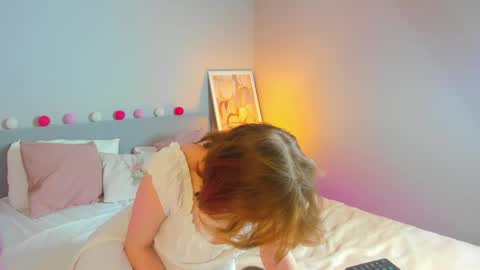 Snapshot of tiffany_roy chatting on 21, 2, 2025 tiffany_roy online show from 21, 2, 2025