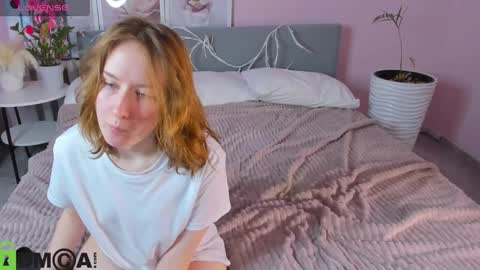 Snapshot of tiffany_roy chatting on 5, 3, 2025 tiffany_roy online show from 5, 3, 2025