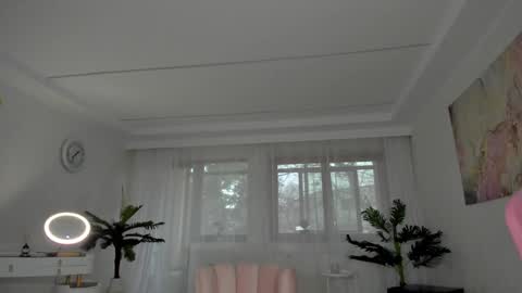 Tiffany Houston online show from 21, 12, 2024