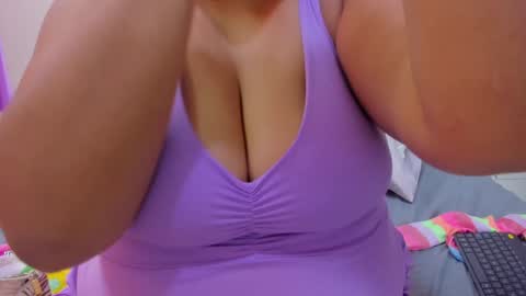 Snapshot of tiffanymiller01 chatting on 21, 12, 2024 Tiffany Miller online show from 21, 12, 2024