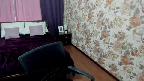 Snapshot of tiffanyyoun chatting on 14, 10, 2025 tiffanyyoun online show from 14, 10, 2025