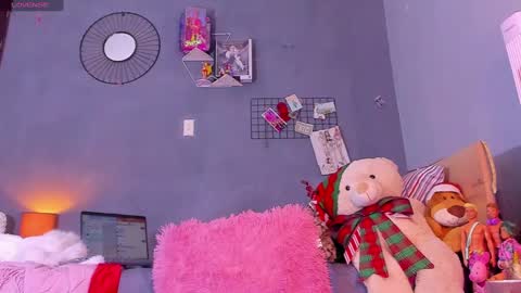                online show from 24, 12, 2024