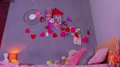                online show from 13, 2, 2025