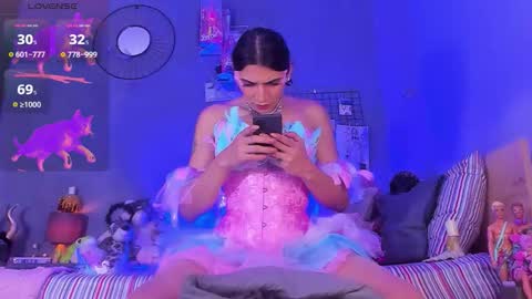                online show from 30, 10, 2025