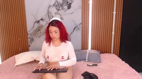 Stefanny Hill  online show from 13, 9, 2025