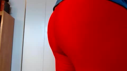 Tightshortsspank online show from 27, 11, 2025