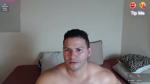 Snapshot of tim_and_sam chatting on 17, 11, 2025 Timothy and Santy online show from 17, 11, 2025