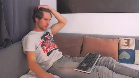 ask me online show from 25, 11, 2025