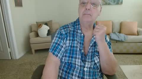 Snapshot of timealone120000 chatting on 9, 3, 2026 timealone120000 online show from 9, 3, 2026