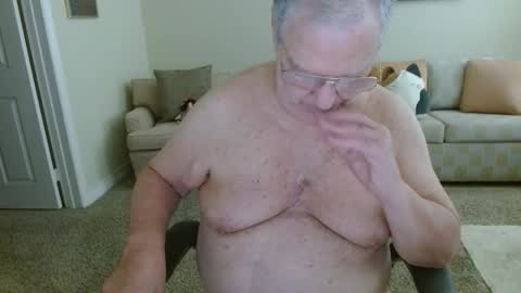 Snapshot of timealone120000 chatting on 10, 4, 2026 timealone120000 online show from 10, 4, 2026