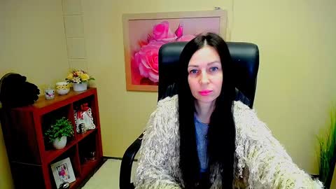 Luisa online show from 5, 2, 2025