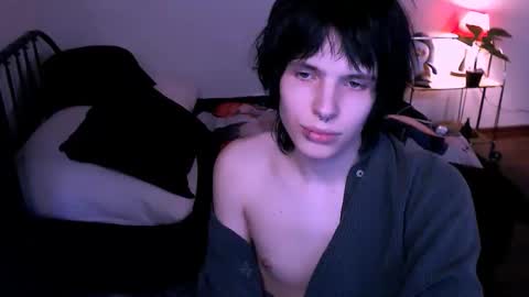Snapshot of timi_moon chatting on 13, 11, 2025 timi_moon online show from 13, 11, 2025