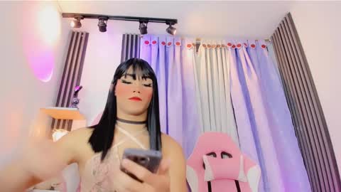 Snapshot of timmy_boyy chatting on 5, 3, 2025 Hallie And Annie online show from 5, 3, 2025