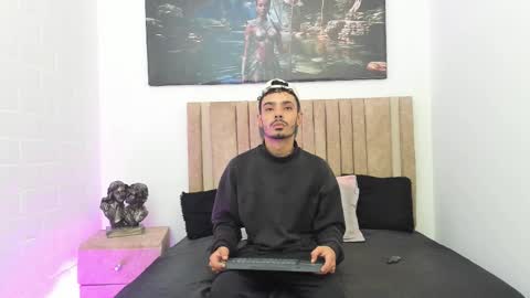 Evans  online show from 4, 11, 2025