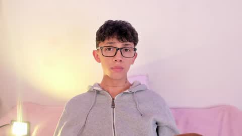 Timothy 21 years old online show from 15, 12, 2024