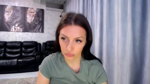 Andreea online show from 4, 11, 2025