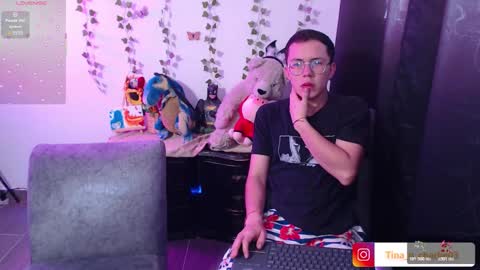 Snapshot of tina_n_charlie chatting on 8, 2, 2026 Tina N Charlie online show from 8, 2, 2026