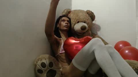 tinaa_williams online show from 14, 2, 2025