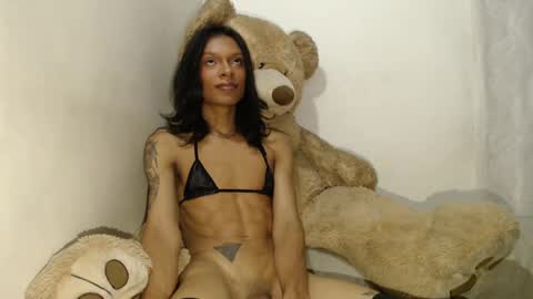 tinaa_williams online show from 25, 2, 2025