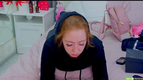 Snapshot of tinabrook chatting on 15, 10, 2025 Tina online show from 15, 10, 2025