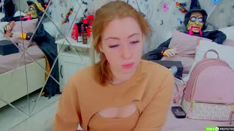 Snapshot of tinabrook chatting on 28, 10, 2025 Tina online show from 28, 10, 2025