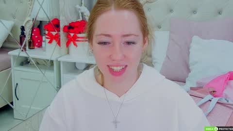 Snapshot of tinabrook chatting on 11, 11, 2025 Tina online show from 11, 11, 2025