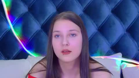 TinaBurton online show from 19, 11, 2025