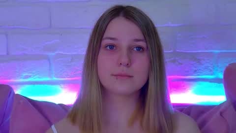 Snapshot of tinaburton chatting on 12, 3, 2026 TinaBurton online show from 12, 3, 2026