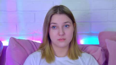 Snapshot of tinaburton chatting on 16, 3, 2026 TinaBurton online show from 16, 3, 2026