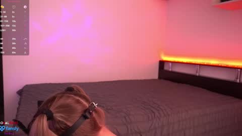 Tinalittle online show from 25, 9, 2025