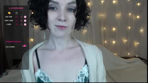 Snapshot of tinawincee chatting on 16, 12, 2024 Tina online show from 16, 12, 2024