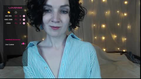 Snapshot of tinawincee chatting on 19, 12, 2024 Tina online show from 19, 12, 2024