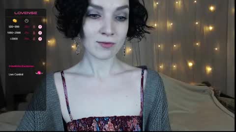 Snapshot of tinawincee chatting on 10, 1, 2025 Tina online show from 10, 1, 2025