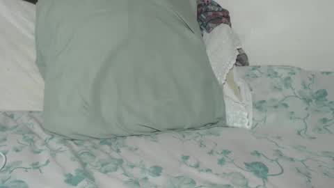 Snapshot of tinaxxxpetitexoxo chatting on 18, 1, 2026 Tina online show from 18, 1, 2026