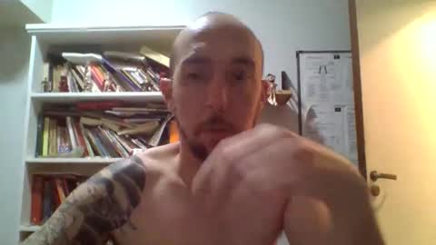 tinchox42 online show from 7, 2, 2026