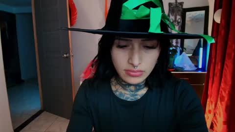 I AM BELLA  ----------- follow my  IG  TINNS 69 online show from 16, 10, 2025