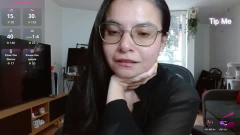 Tiny Caroline online show from 13, 1, 2026