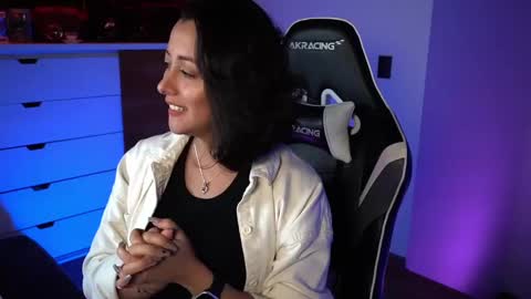 Snapshot of tiny_panther chatting on 2, 12, 2024 Ana Molly online show from 2, 12, 2024