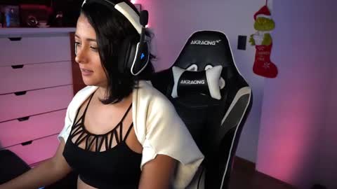 Snapshot of tiny_panther chatting on 6, 12, 2024 Ana Molly online show from 6, 12, 2024