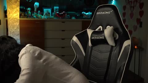 Snapshot of tiny_panther chatting on 6, 2, 2025 Ana Molly online show from 6, 2, 2025