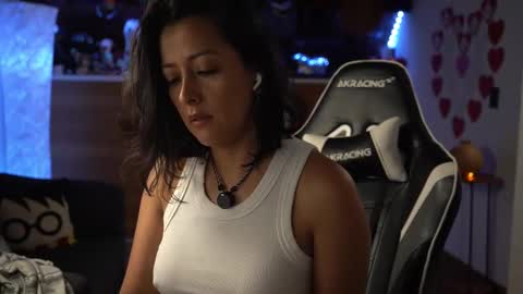 Snapshot of tiny_panther chatting on 13, 2, 2025 Ana Molly online show from 13, 2, 2025