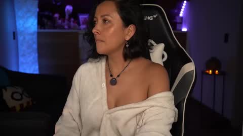 Snapshot of tiny_panther chatting on 7, 3, 2025 Ana Molly online show from 7, 3, 2025