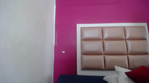 tiny_sarah1 online show from 8, 11, 2025