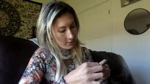 Snapshot of tinyandtatted420 chatting on 14, 10, 2025 tinyandtatted420 online show from 14, 10, 2025