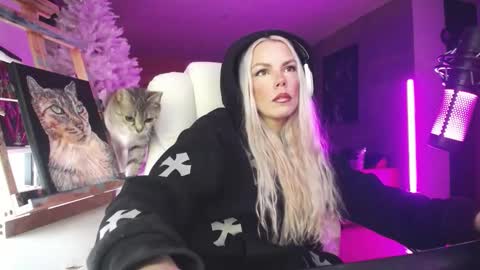 stage Kylie Sinner  brand CLITBAIT online show from 7, 2, 2026