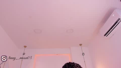 Luna  online show from 16, 1, 2025