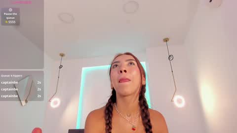 Luna  online show from 5, 2, 2025