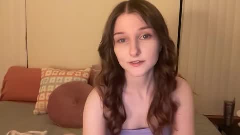 Snapshot of tinytittytia chatting on 10, 11, 2025 Tia online show from 10, 11, 2025