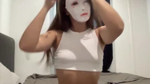 Tinks online show from 8, 10, 2025