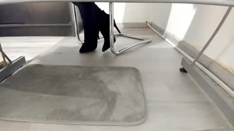 Anna online show from 12, 1, 2025